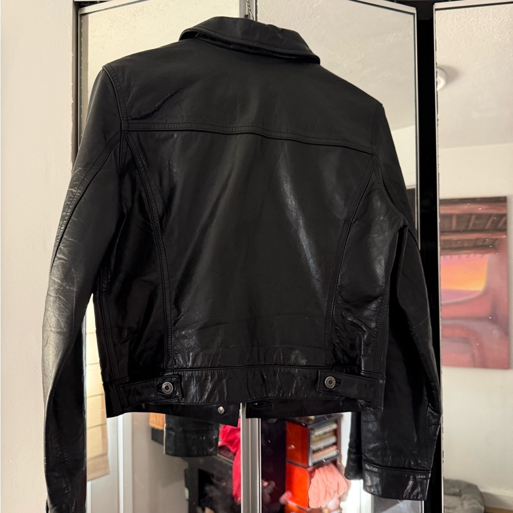 Vintage GAP Women's Black Leather Jacket - Picture 3 of 8